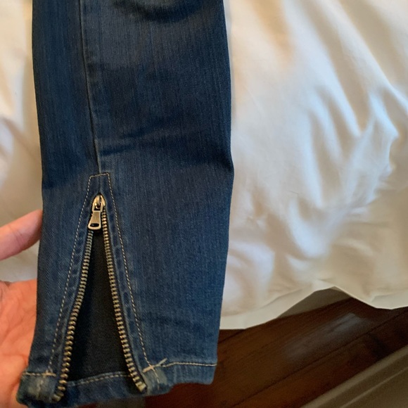 Jeans - Picture 3 of 3
